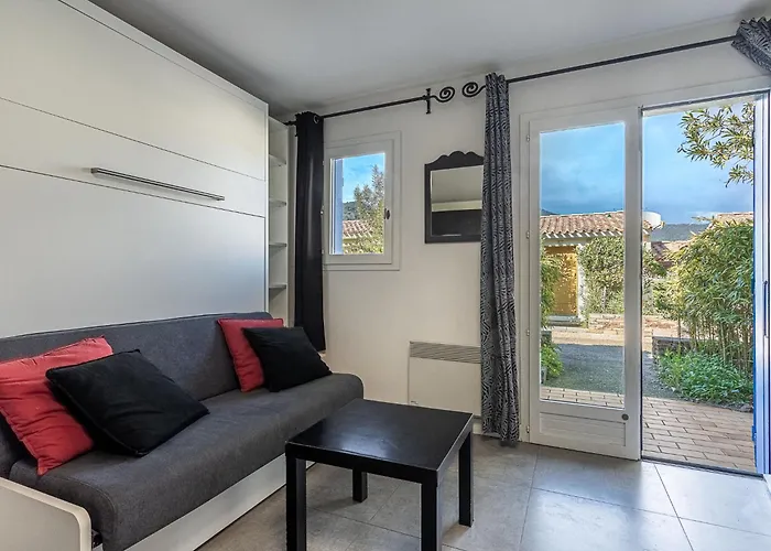 Apartman Cap Negre - Domaine De La Pinede-9 By Interhome Le Lavandou