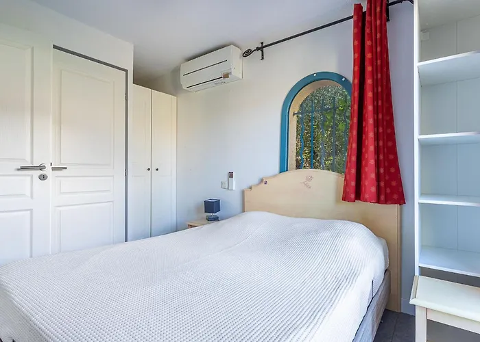 Cap Negre - Domaine De La Pinede-9 By Interhome *