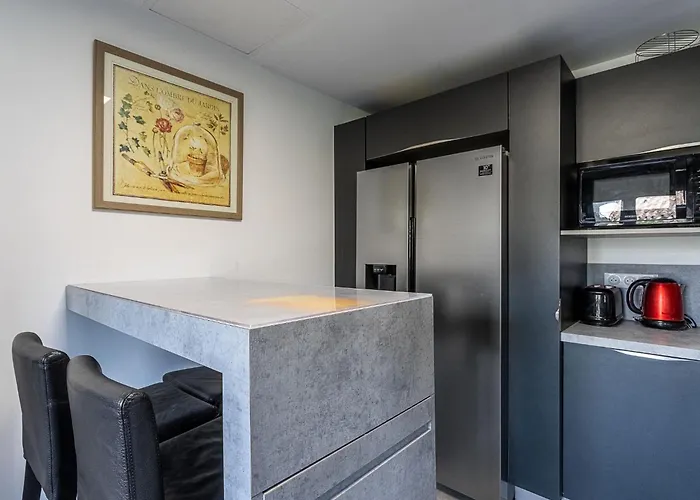 Cap Negre - Domaine De La Pinede-9 By Interhome